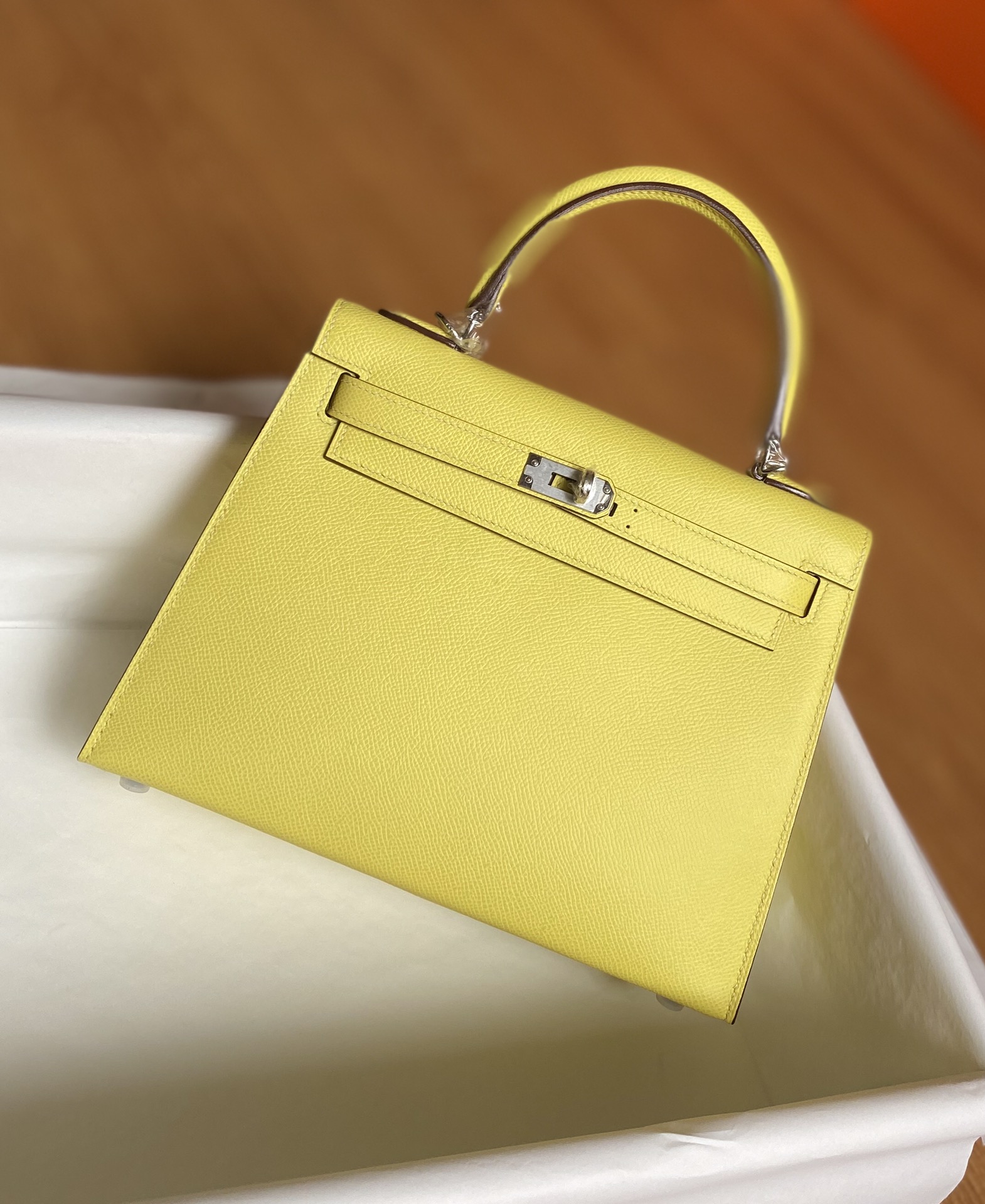 Hermes Kelly 25cm Handbag Shoulder Bag in Yellow Lemon Epsom Leather